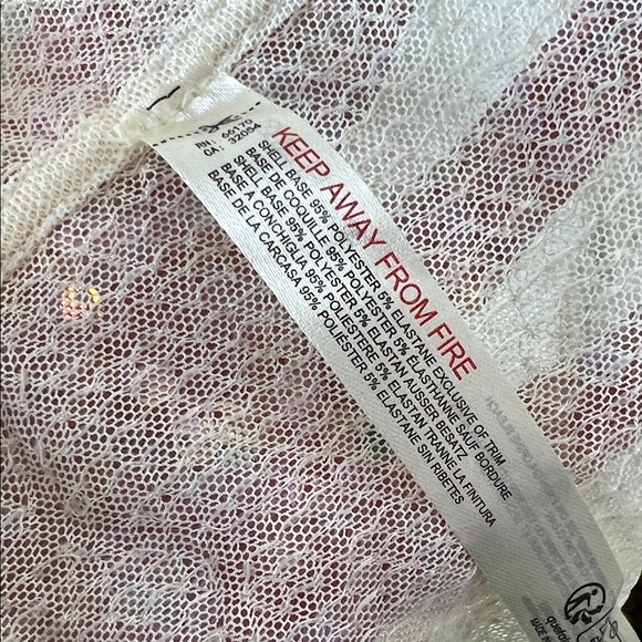 NWT Sequin Lace Halter Top Cream Free People - Picture 13 of 13